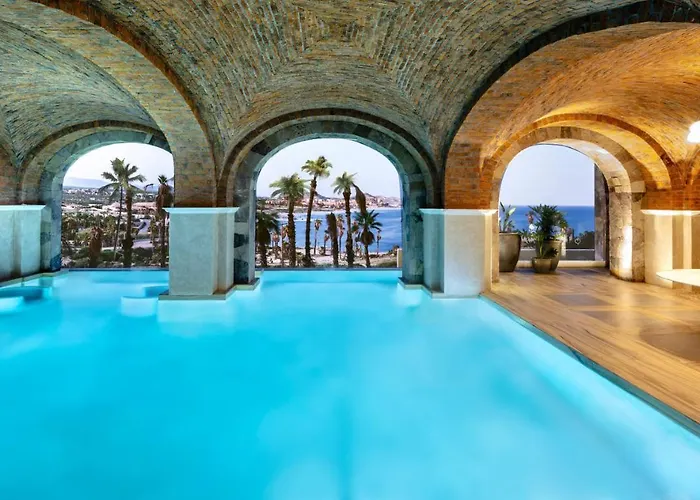 Hacienda Encantada & Residences 5*