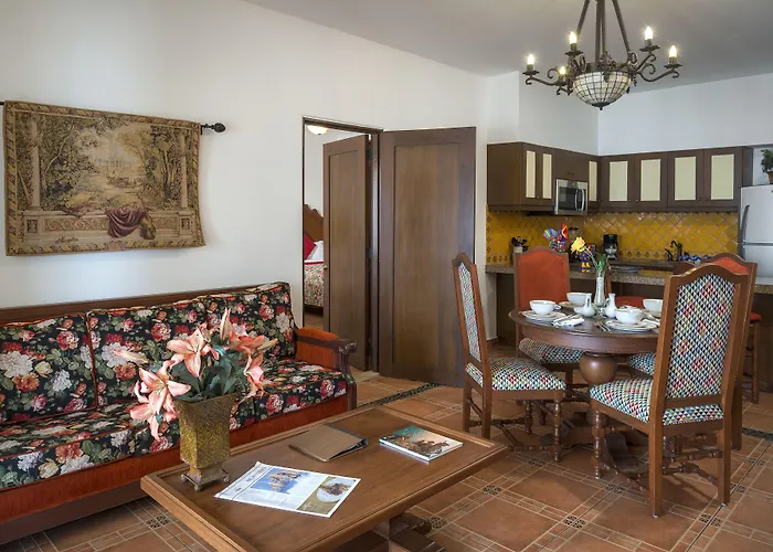 Hacienda Encantada & Residences Resort 5*