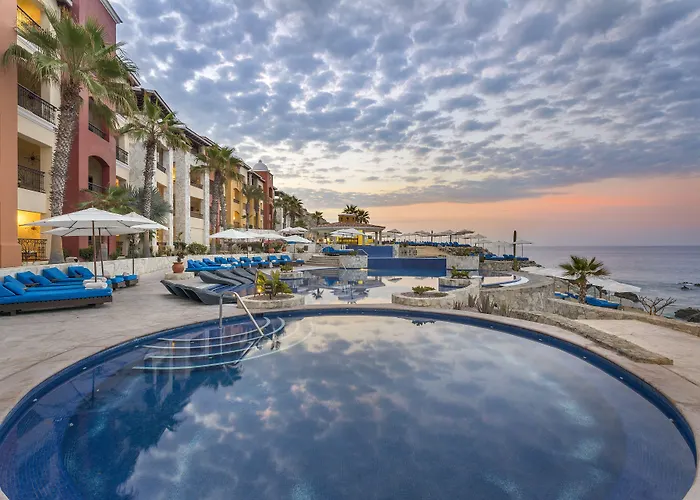 Hacienda Encantada & Residences 5*