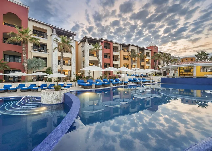 Hacienda Encantada & Residences 5*