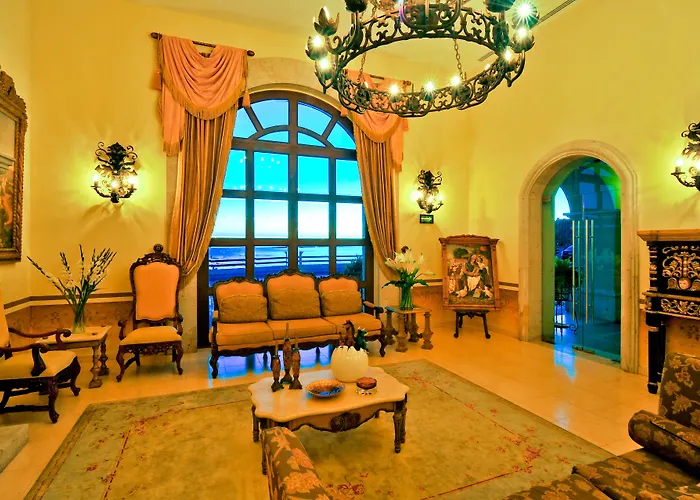 Resort Hacienda Encantada & Residences