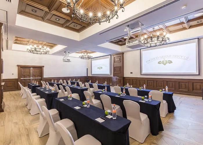 Resort Hacienda Encantada & Residences 5*