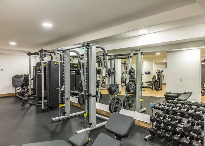 Hacienda Encantada & Residences 5*