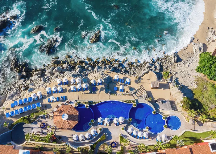 Hacienda Encantada & Residences